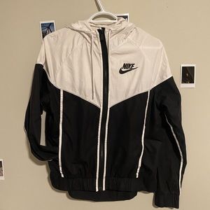Black and White Nike windbreaker